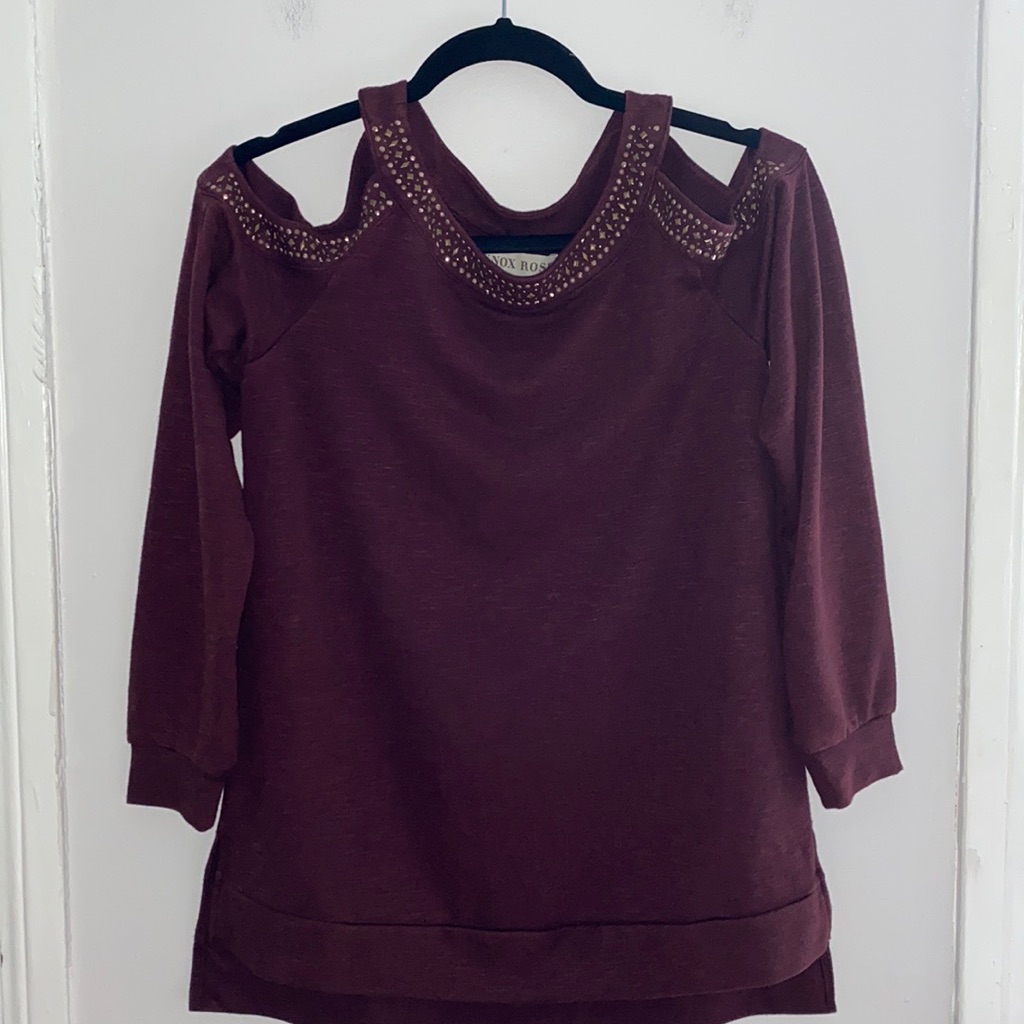 Knox Rose Burgundy Cold Shoulder Top With Accents.